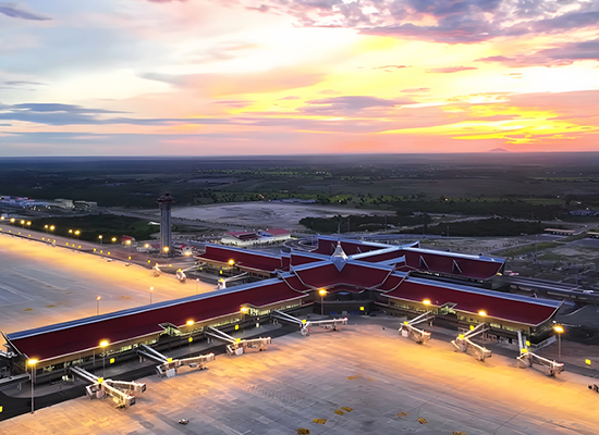 ����կ���������ʻ���ͣ������������ƺ������Ŀ